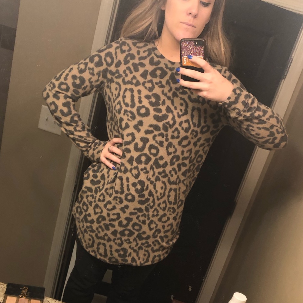 Super comfortable cheetah print sweater